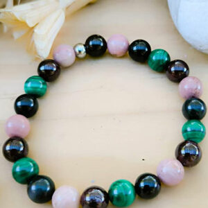 Bracelet en pierres naturelles - Signe scorpion - Ce bracelet associe le Grenat Rouge, l'Obsidienne, la Malachite et la Rhodonite