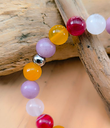 Bracelet anti-déprime en lepidolite, quartz rose et agate pour apaisement et confiance.