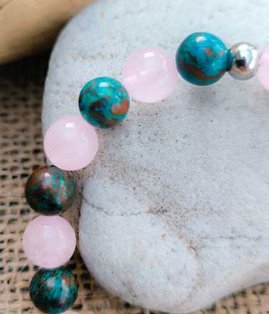 Bracelet "Le Philosophe" en chrysocolle et quartz rose pour confiance et ouverture.